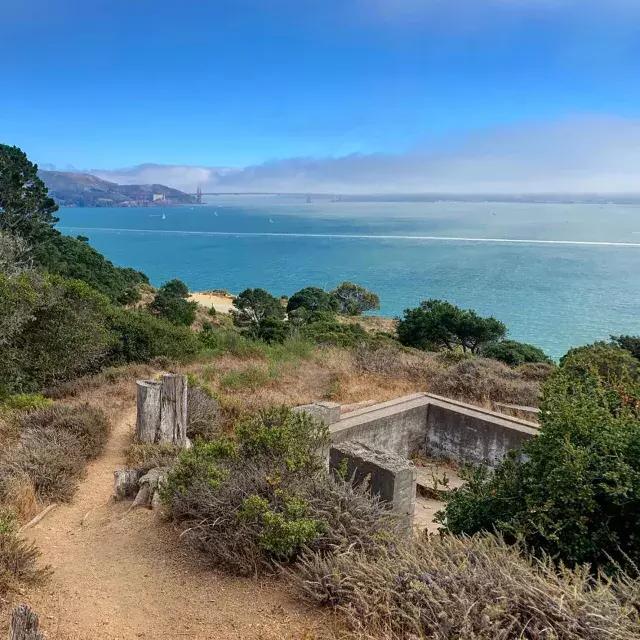 Camping en Angel Island State Park, con vistas a la bahía de 贝博体彩app y al puente Golden Gate